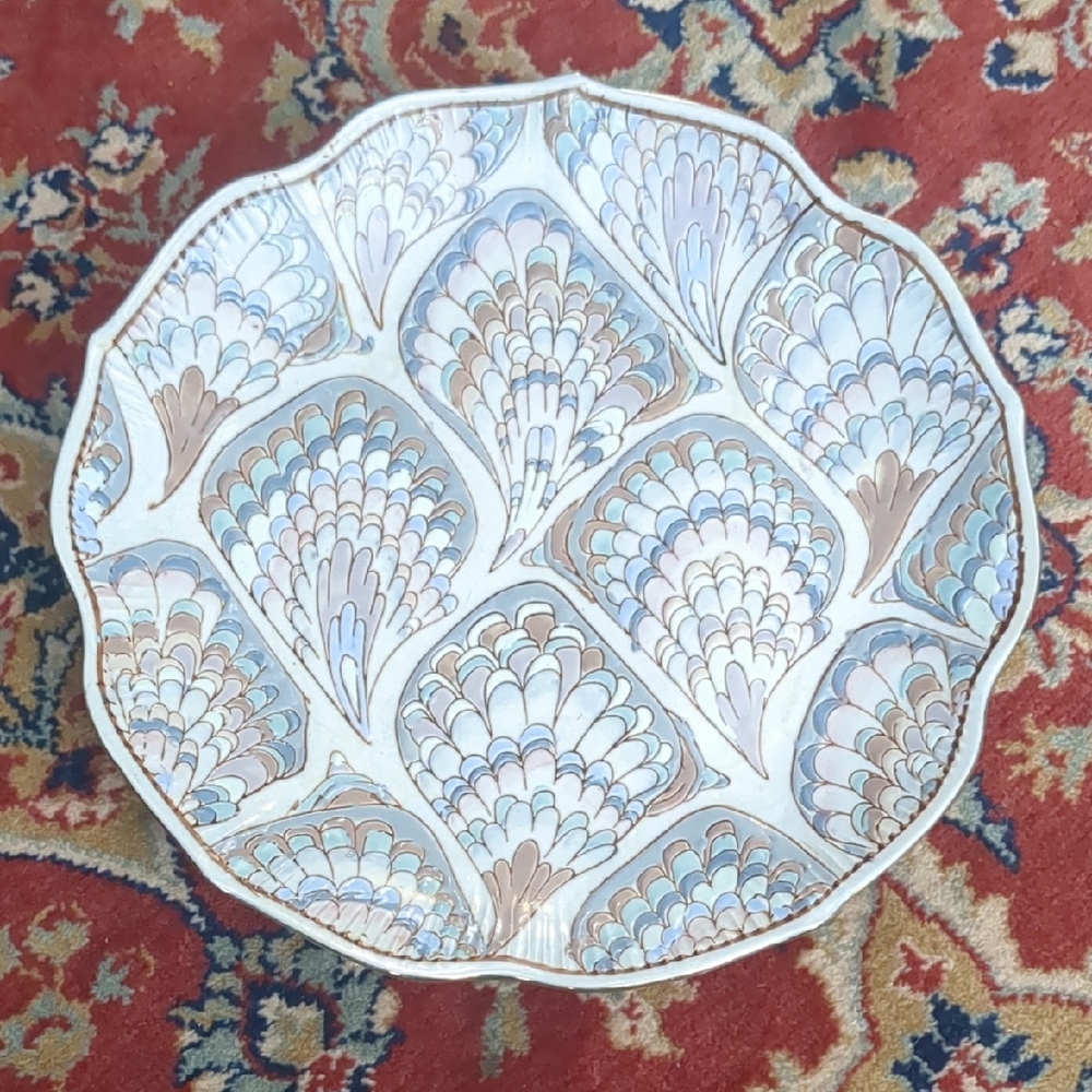 Andrea By Sadek Marble Flame Fan Marbleized Plate 10.25”Diam Round